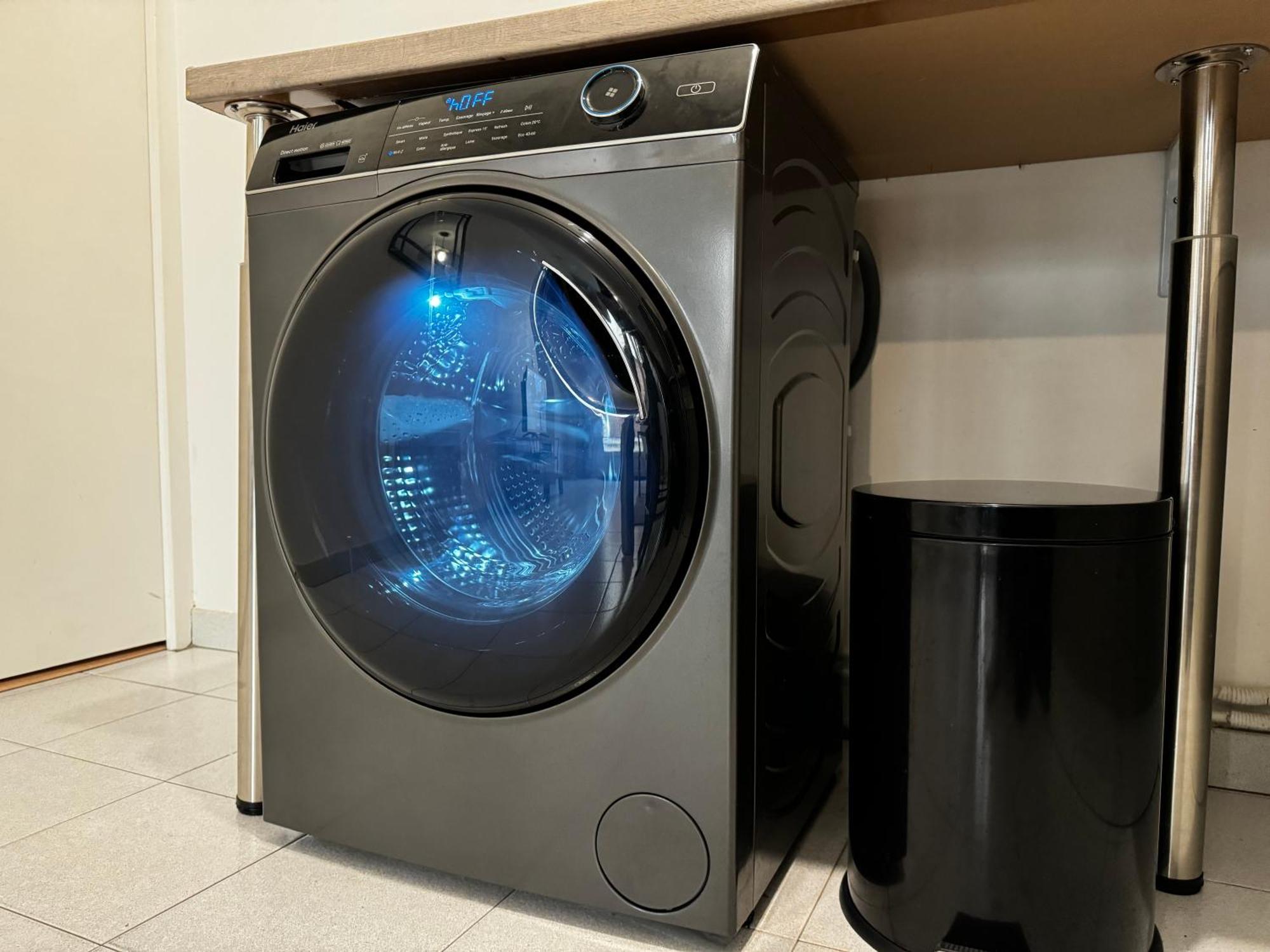 Appartement 32 M2 Intra Muros - Wifi - Netflix - Bureau 亞維農 外观 照片